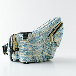 Tushbaby Hip Carrier in Tweed